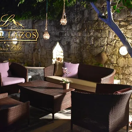Lazos Apartment Zoniana